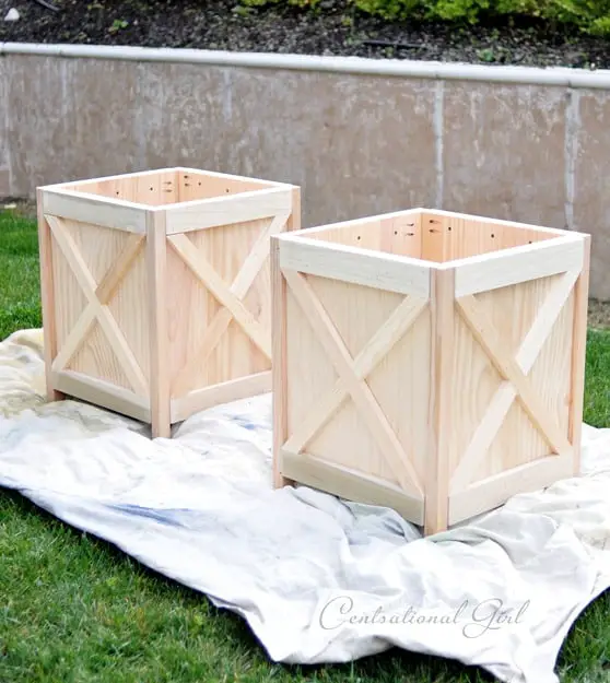 Criss Cross Square Planter Box Plans