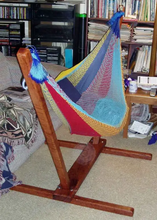 35 DIY Hammock Stand For A Perfect Lounge Space