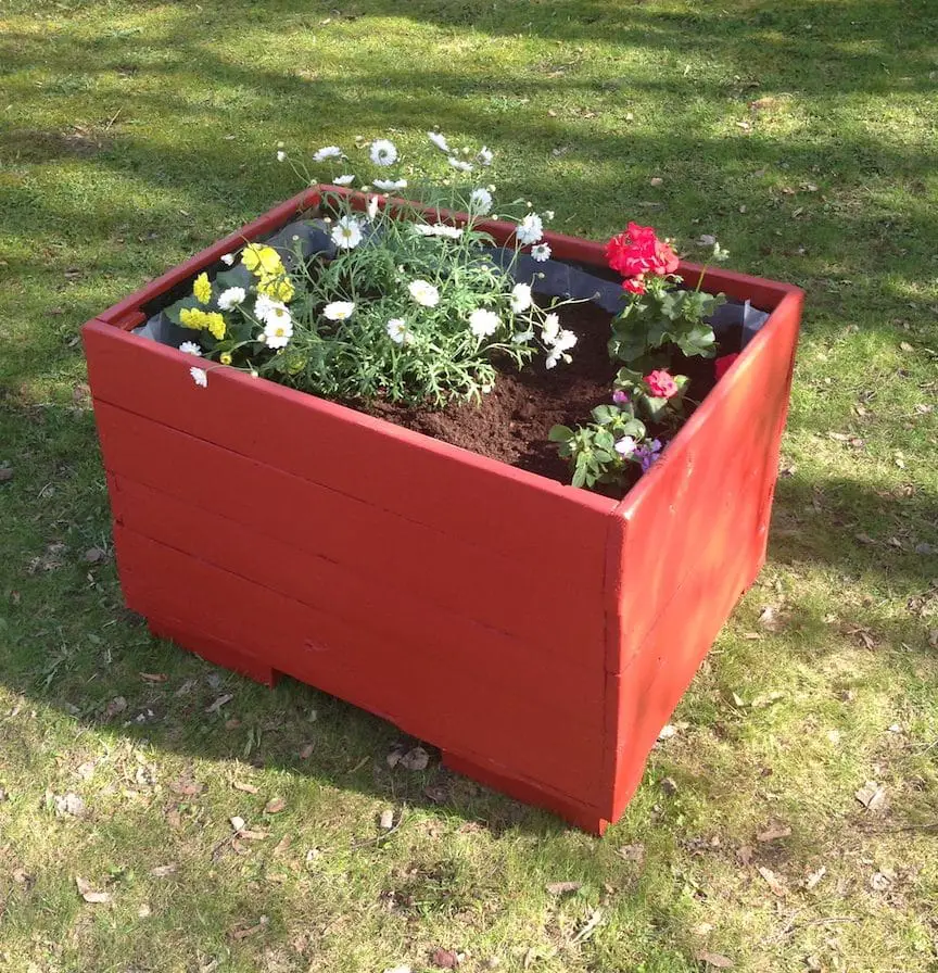 Recycled Pallet Planter Box