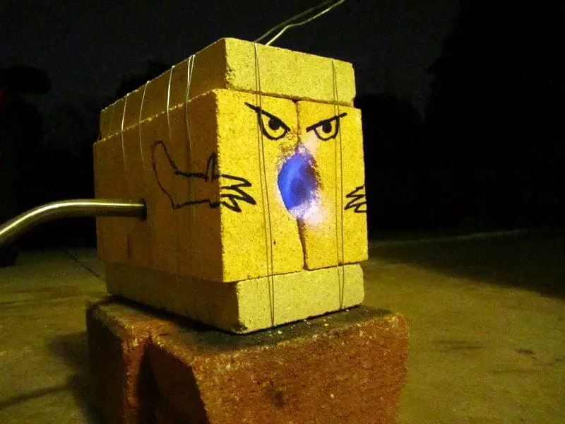 20 Homemade Forge Plans & Tutorials For Every Skill Level 4 Firebrick Gas Forge